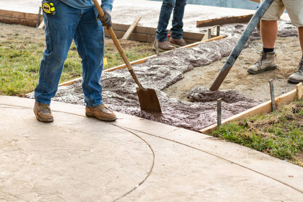 Best Concrete Pool Decks in Fulton, MS